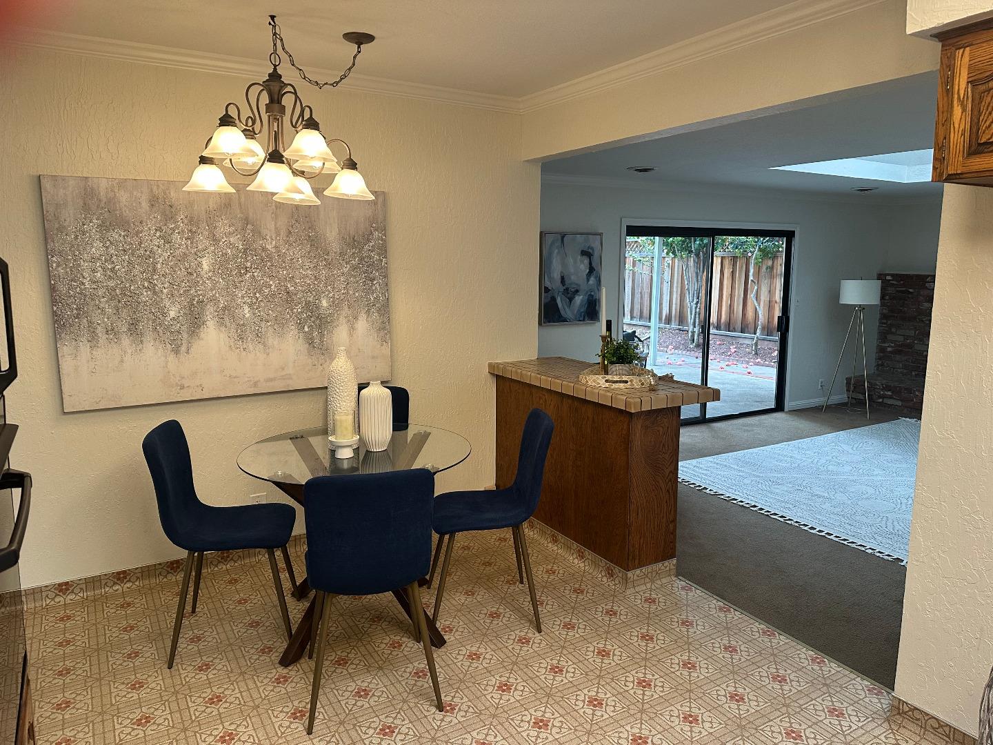 Detail Gallery Image 5 of 19 For 1518 Parkview Ave, San Jose,  CA 95130 - 3 Beds | 2 Baths