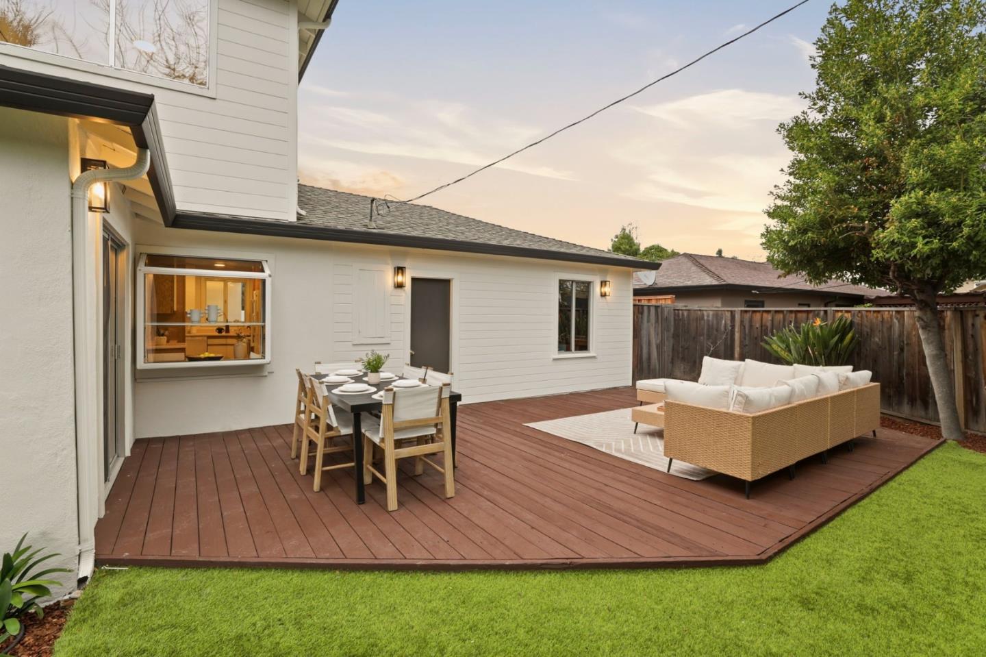 Detail Gallery Image 31 of 36 For 2847 Carolina Ave, Redwood City,  CA 94061 - 5 Beds | 3 Baths