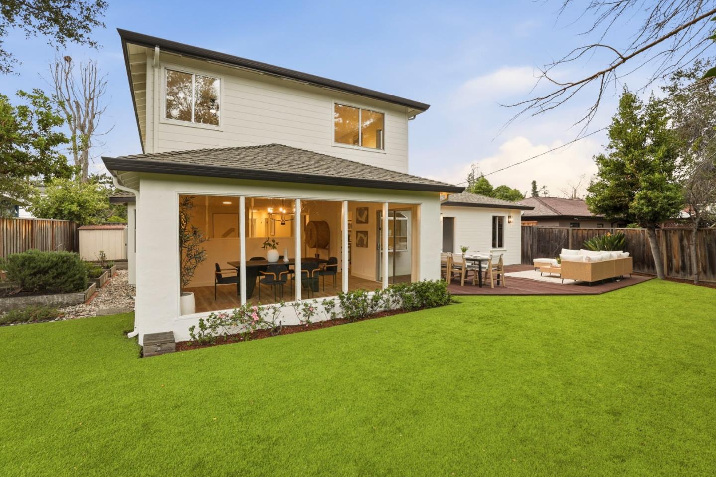 Detail Gallery Image 32 of 36 For 2847 Carolina Ave, Redwood City,  CA 94061 - 5 Beds | 3 Baths