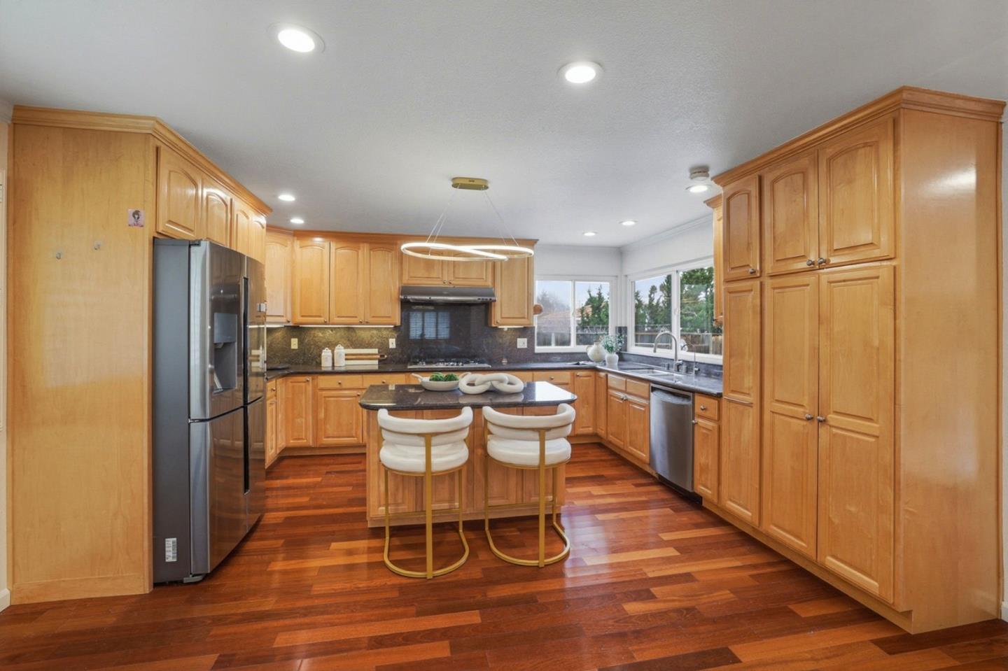 Detail Gallery Image 11 of 40 For 12619 Saratoga Ave, Saratoga,  CA 95070 - 4 Beds | 3 Baths