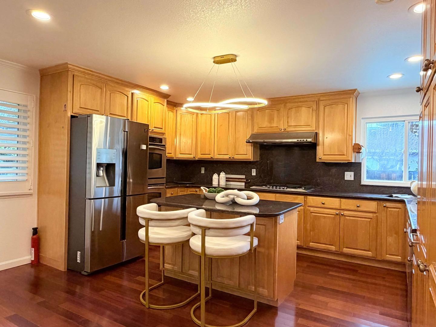 Detail Gallery Image 13 of 40 For 12619 Saratoga Ave, Saratoga,  CA 95070 - 4 Beds | 3 Baths