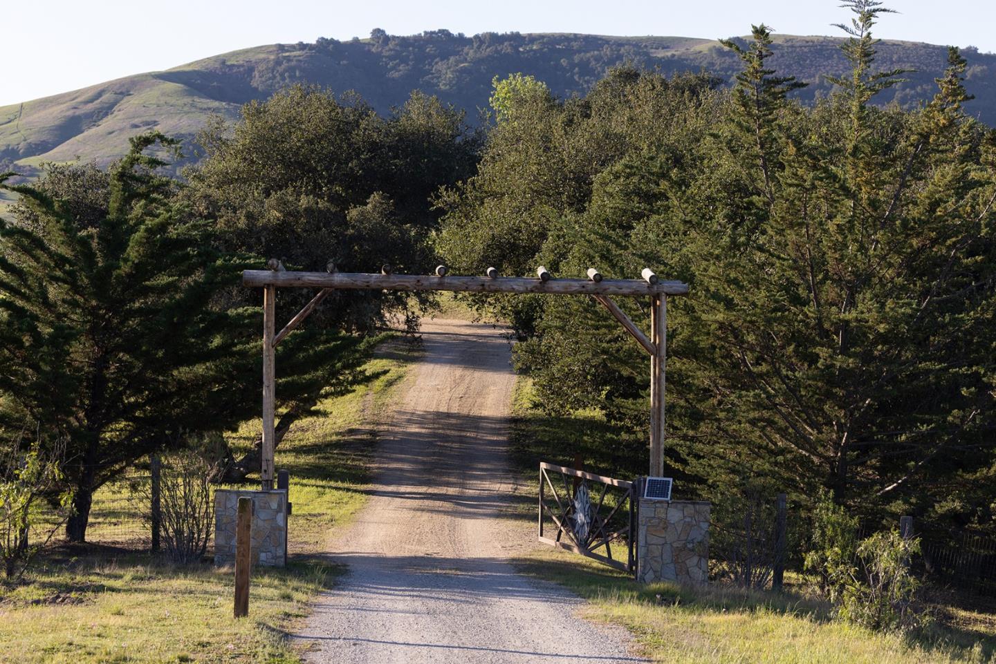 Detail Gallery Image 6 of 41 For 28000 Underwood Rd, Corral De Tierra,  CA 93908 - 3 Beds | 2 Baths