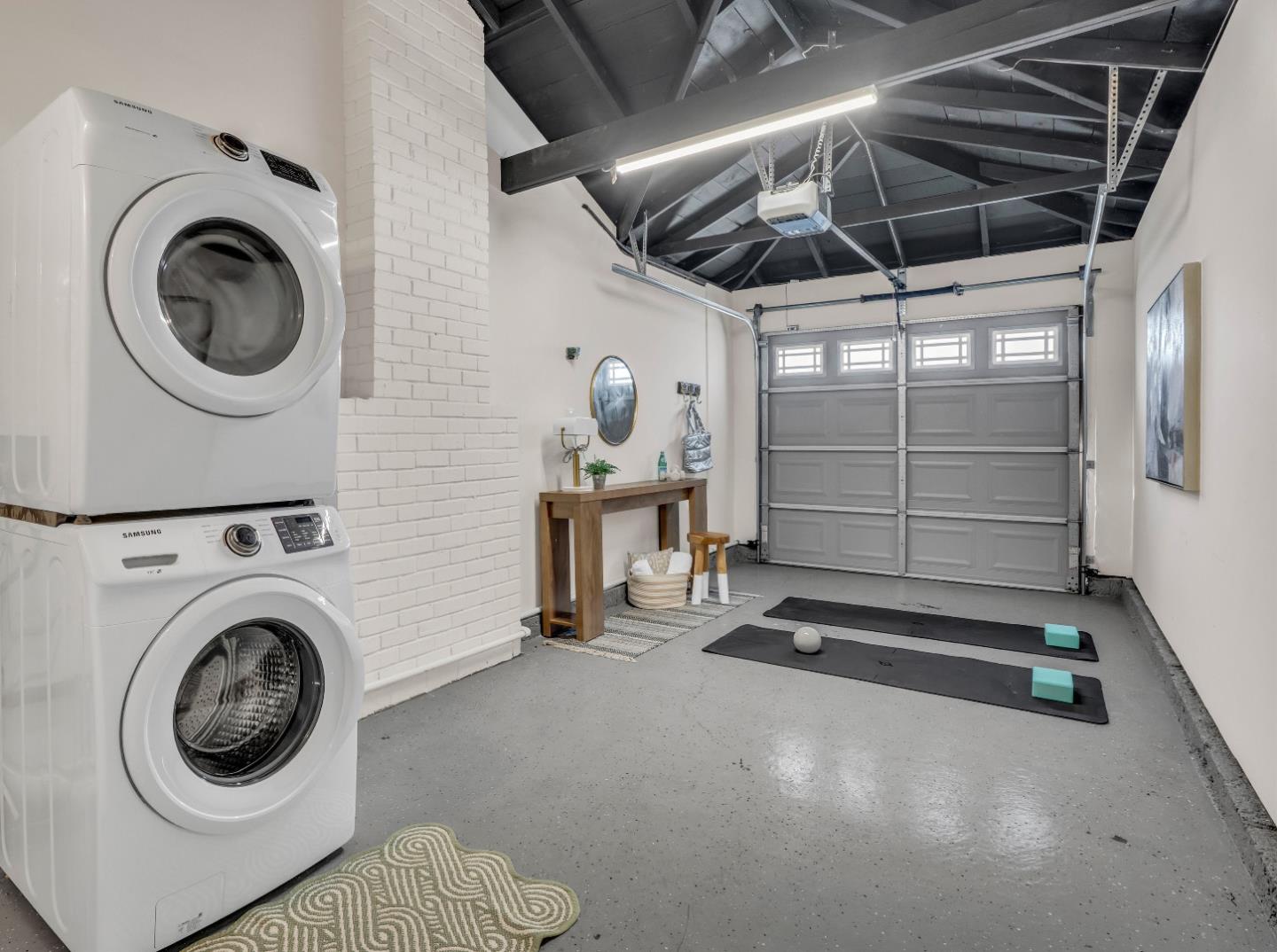 Detail Gallery Image 25 of 34 For 2081 Shoreview Ave, San Mateo,  CA 94401 - 2 Beds | 1 Baths