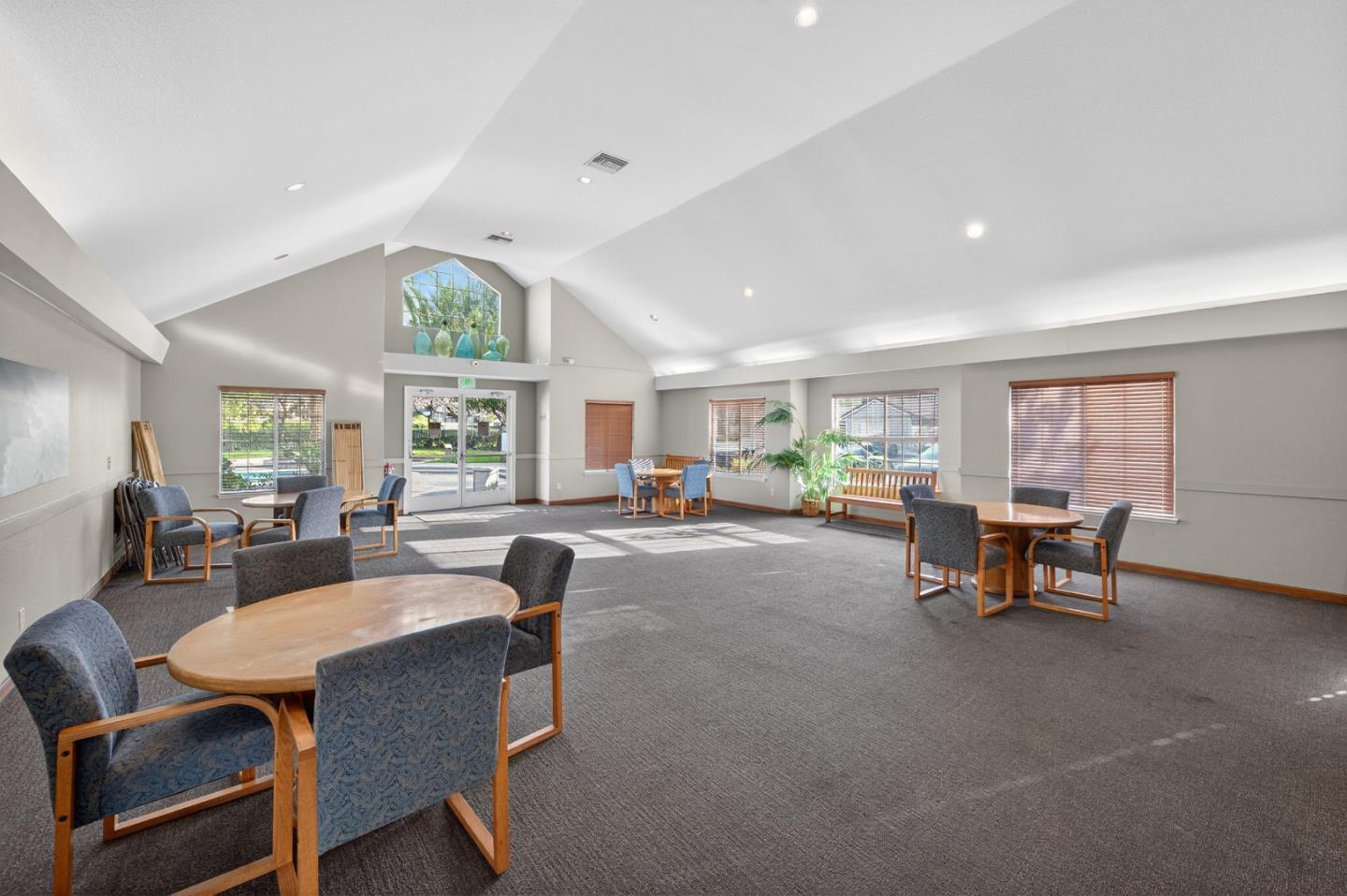 Detail Gallery Image 38 of 42 For 5964 Bridgeport Lake Way, San Jose,  CA 95123 - 2 Beds | 2 Baths