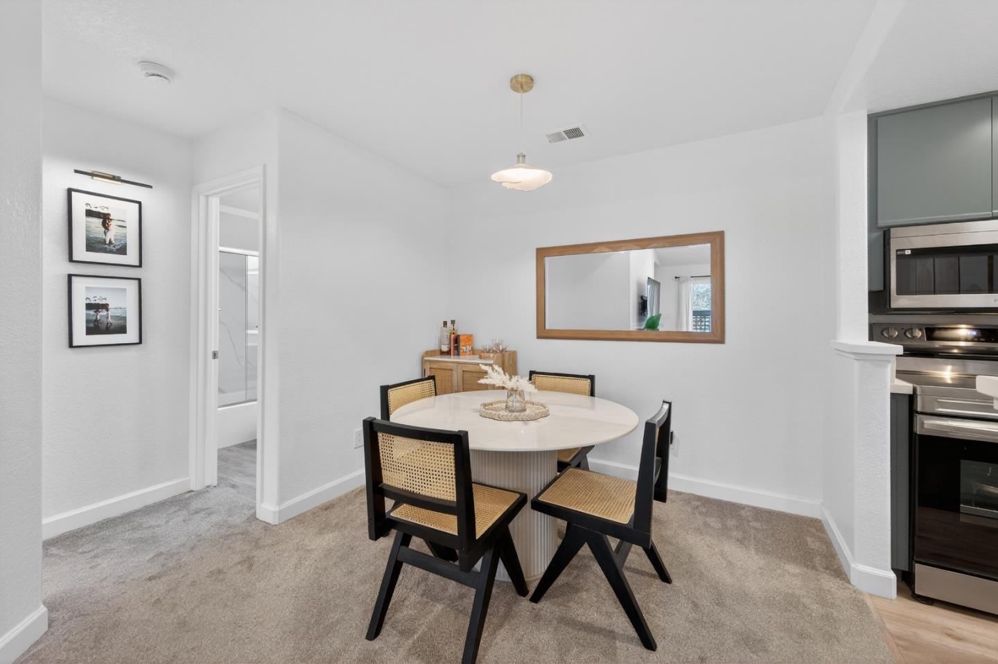 Detail Gallery Image 6 of 42 For 5964 Bridgeport Lake Way, San Jose,  CA 95123 - 2 Beds | 2 Baths