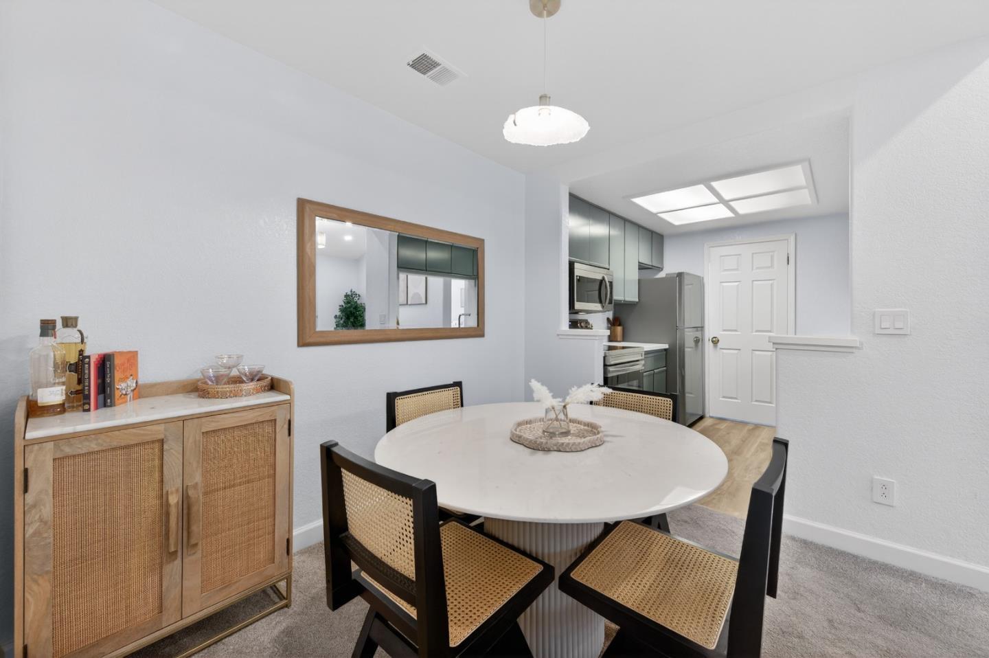 Detail Gallery Image 8 of 42 For 5964 Bridgeport Lake Way, San Jose,  CA 95123 - 2 Beds | 2 Baths