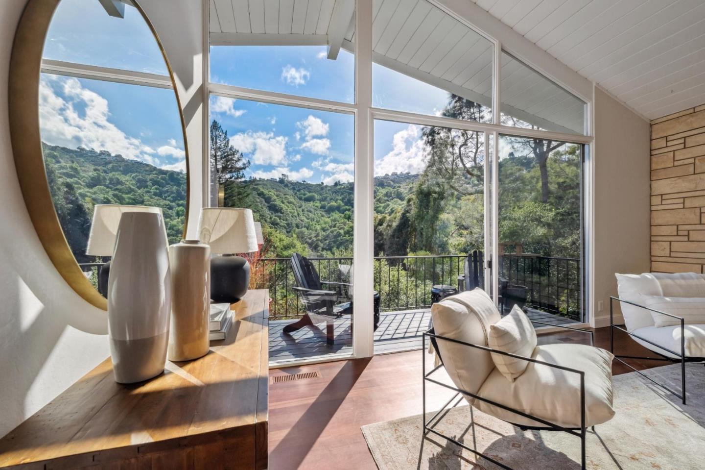 Detail Gallery Image 6 of 24 For 354 Devonshire Blvd, San Carlos,  CA 94070 - 4 Beds | 2 Baths