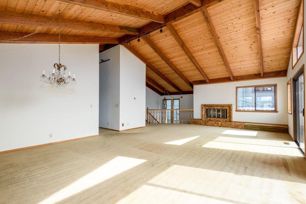 Detail Gallery Image 11 of 36 For 583 Sierra St, Moss Beach,  CA 94038 - 4 Beds | 2/1 Baths