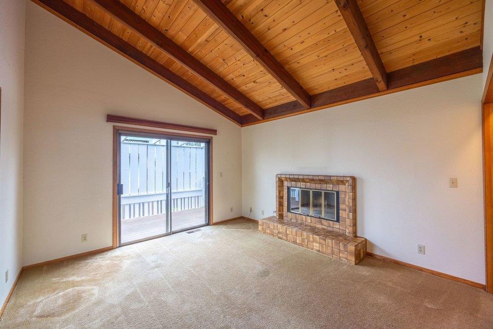 Detail Gallery Image 19 of 36 For 583 Sierra St, Moss Beach,  CA 94038 - 4 Beds | 2/1 Baths