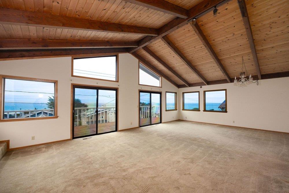 Detail Gallery Image 5 of 36 For 583 Sierra St, Moss Beach,  CA 94038 - 4 Beds | 2/1 Baths