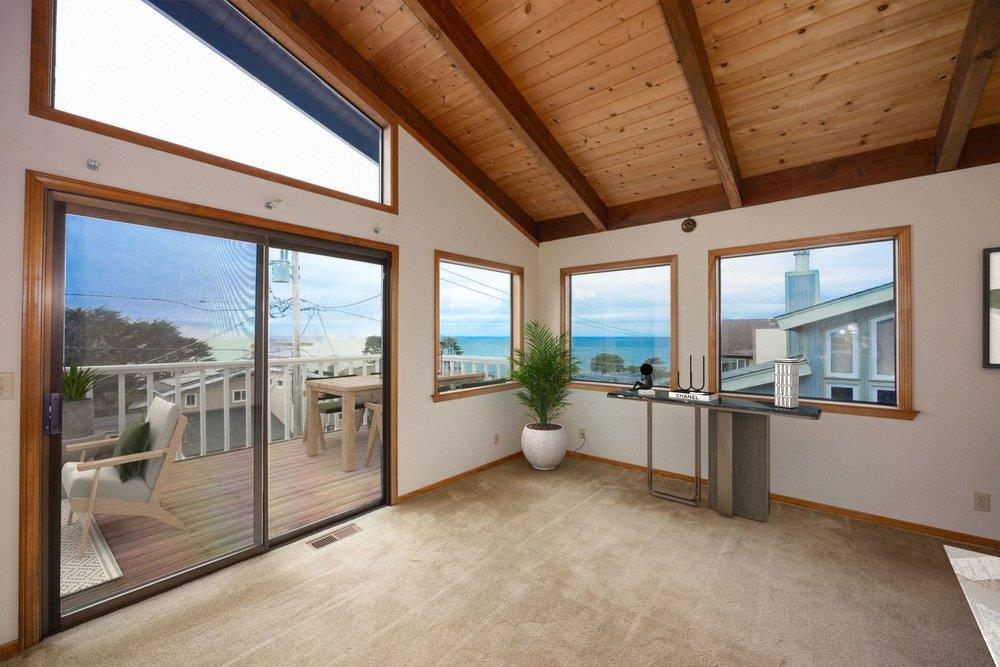 Detail Gallery Image 6 of 36 For 583 Sierra St, Moss Beach,  CA 94038 - 4 Beds | 2/1 Baths