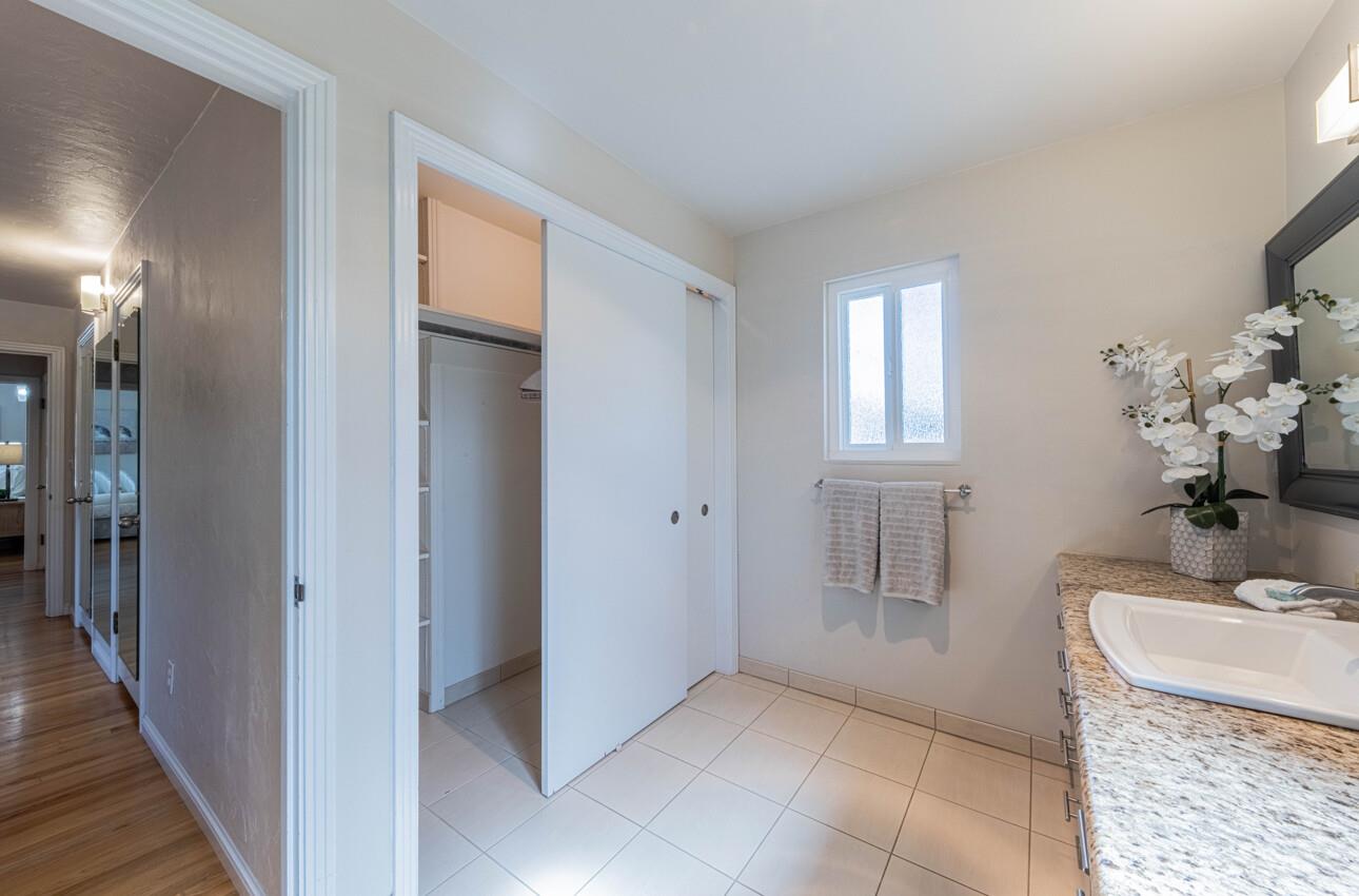 Detail Gallery Image 24 of 39 For 89 via Descanso, Monterey,  CA 93940 - 2 Beds | 2 Baths