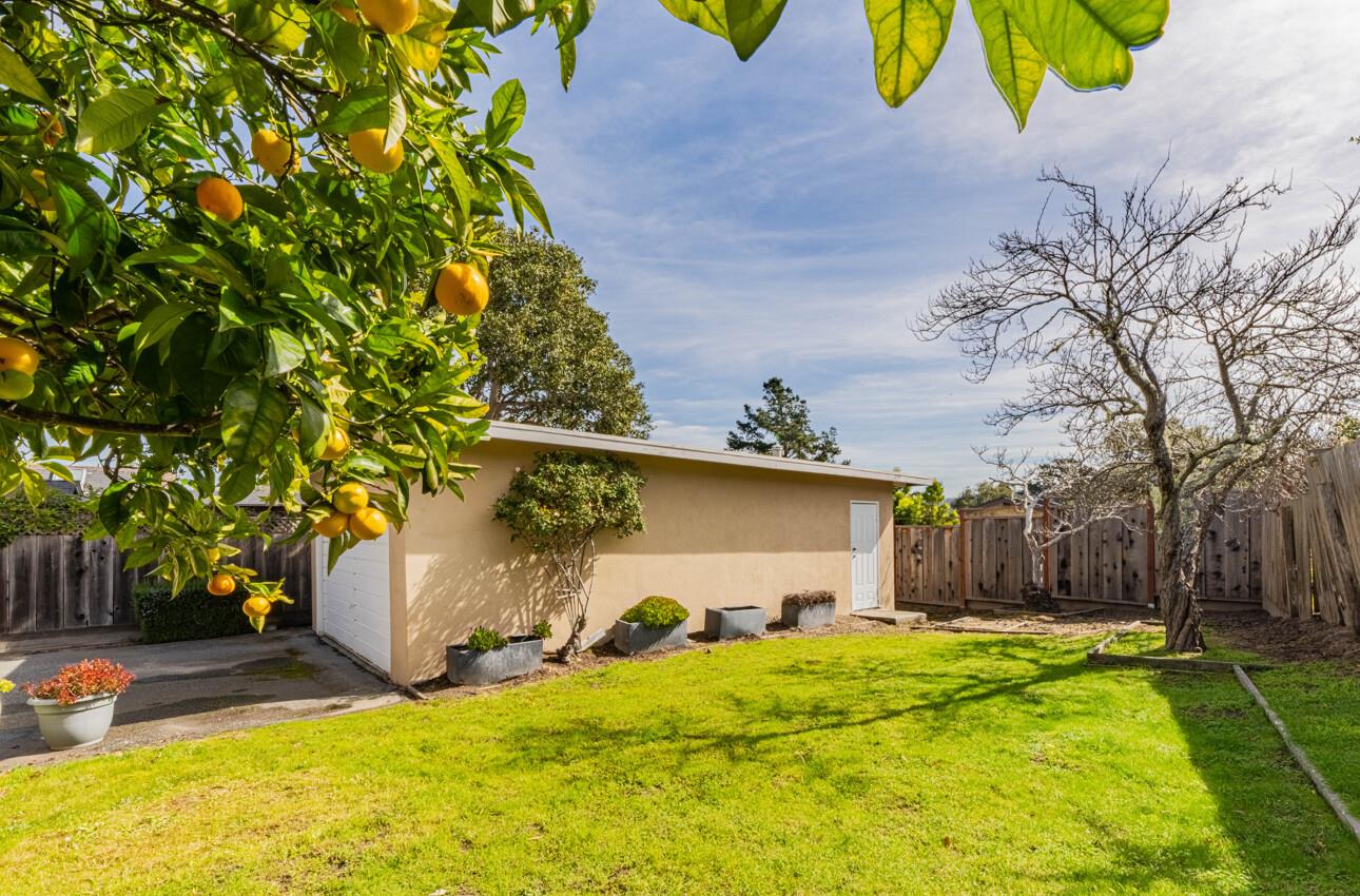 Detail Gallery Image 32 of 39 For 89 via Descanso, Monterey,  CA 93940 - 2 Beds | 2 Baths