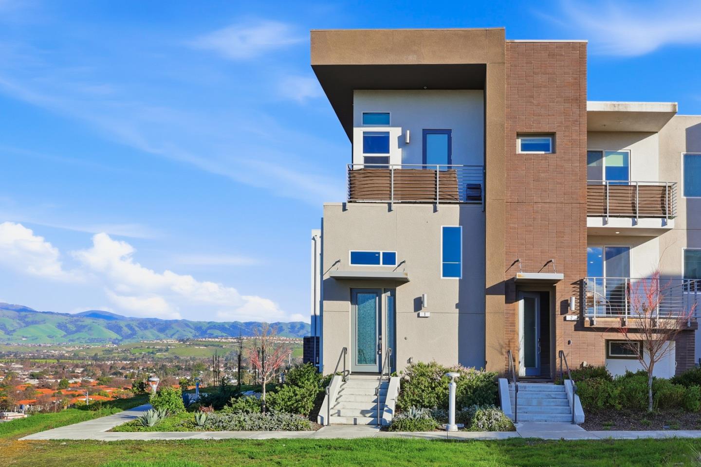 Photo #4: ML82036357 Listing: Photo #4