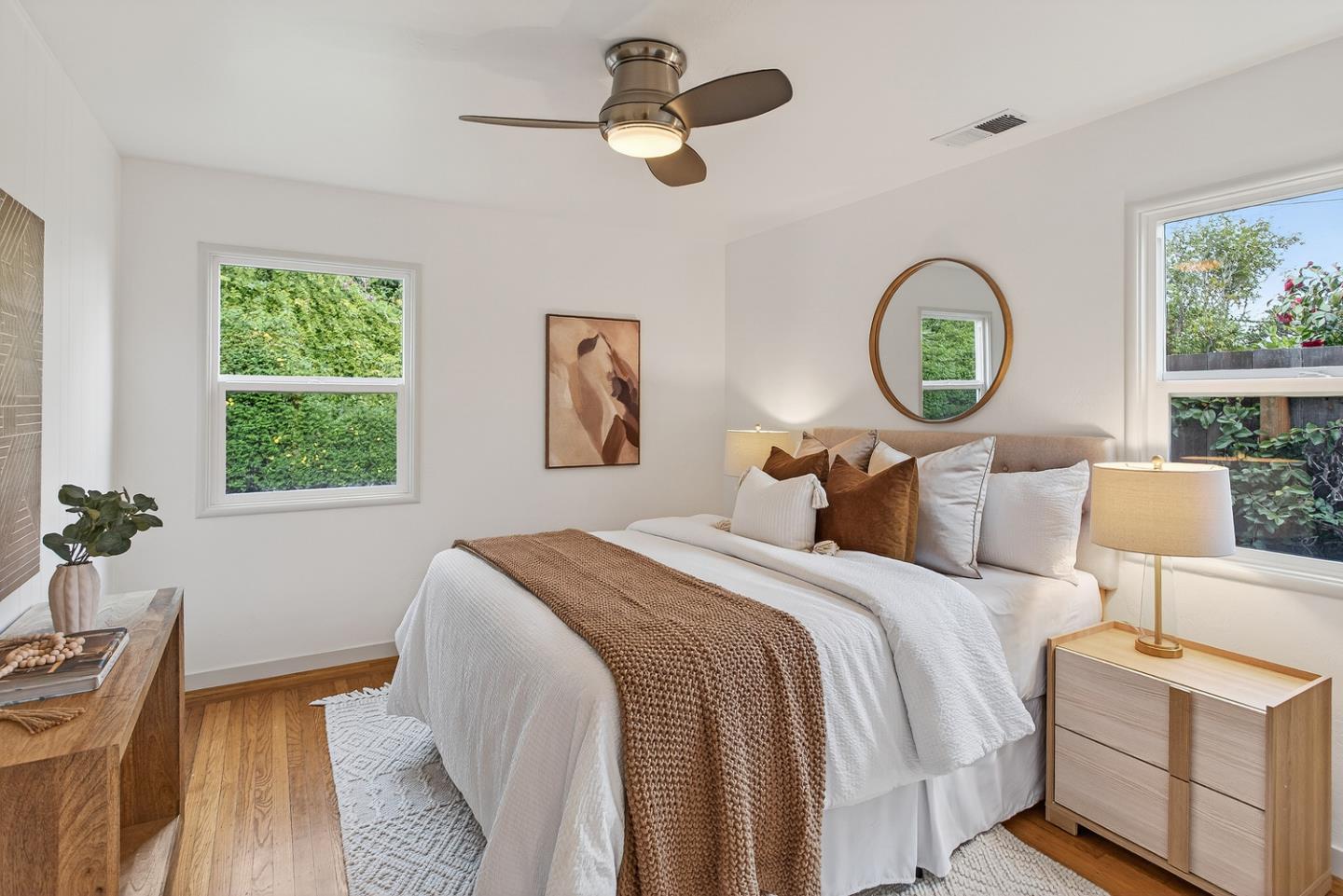 Detail Gallery Image 12 of 27 For 1046 Lupin Way, San Carlos,  CA 94070 - 2 Beds | 1 Baths