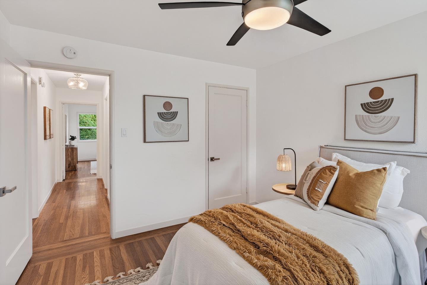 Detail Gallery Image 17 of 27 For 1046 Lupin Way, San Carlos,  CA 94070 - 2 Beds | 1 Baths