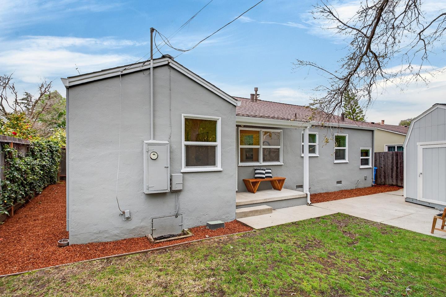 Detail Gallery Image 21 of 27 For 1046 Lupin Way, San Carlos,  CA 94070 - 2 Beds | 1 Baths