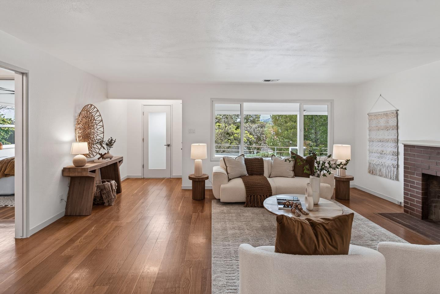 Detail Gallery Image 4 of 27 For 1046 Lupin Way, San Carlos,  CA 94070 - 2 Beds | 1 Baths