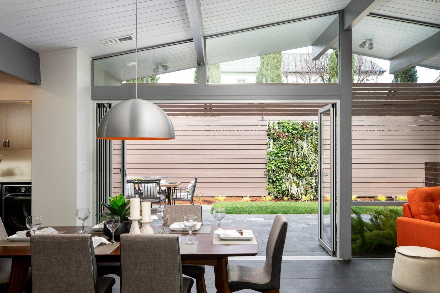 Detail Gallery Image 14 of 34 For 956 Trophy Dr, Mountain View,  CA 94040 - 3 Beds | 2 Baths