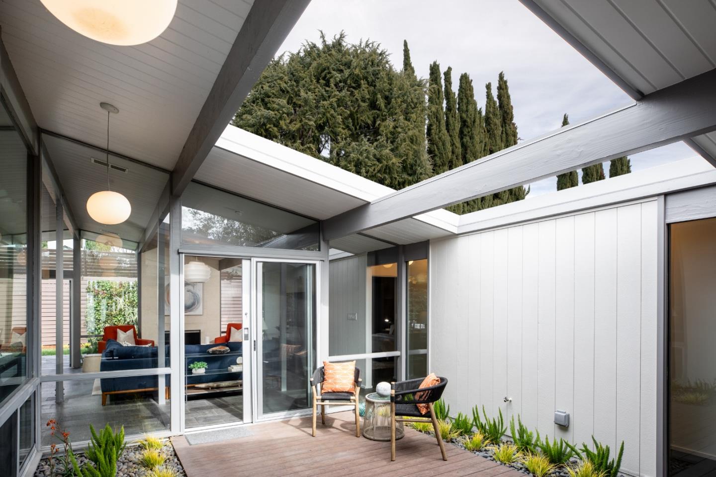 Detail Gallery Image 6 of 34 For 956 Trophy Dr, Mountain View,  CA 94040 - 3 Beds | 2 Baths