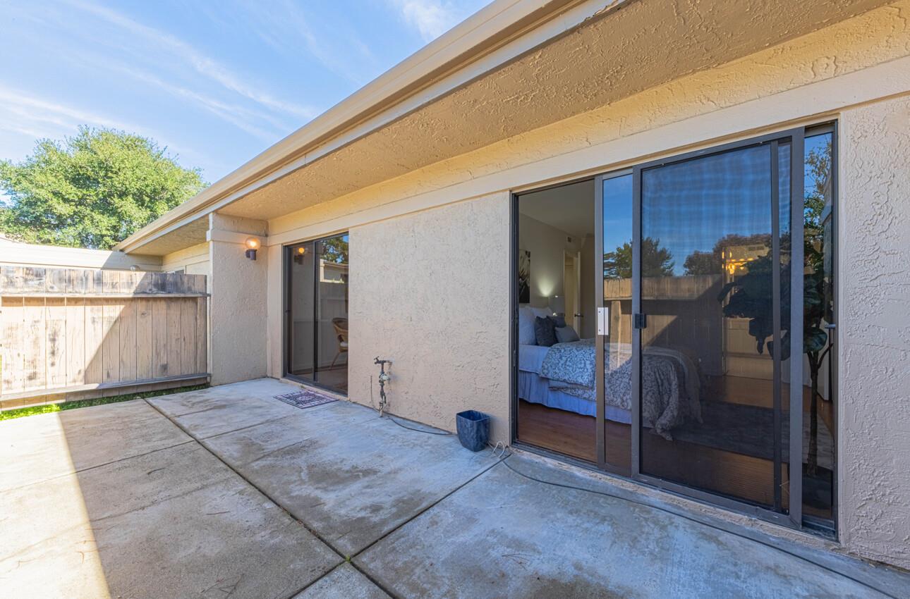 Detail Gallery Image 20 of 33 For 15 Montsalas Dr, Monterey,  CA 93940 - 2 Beds | 2 Baths