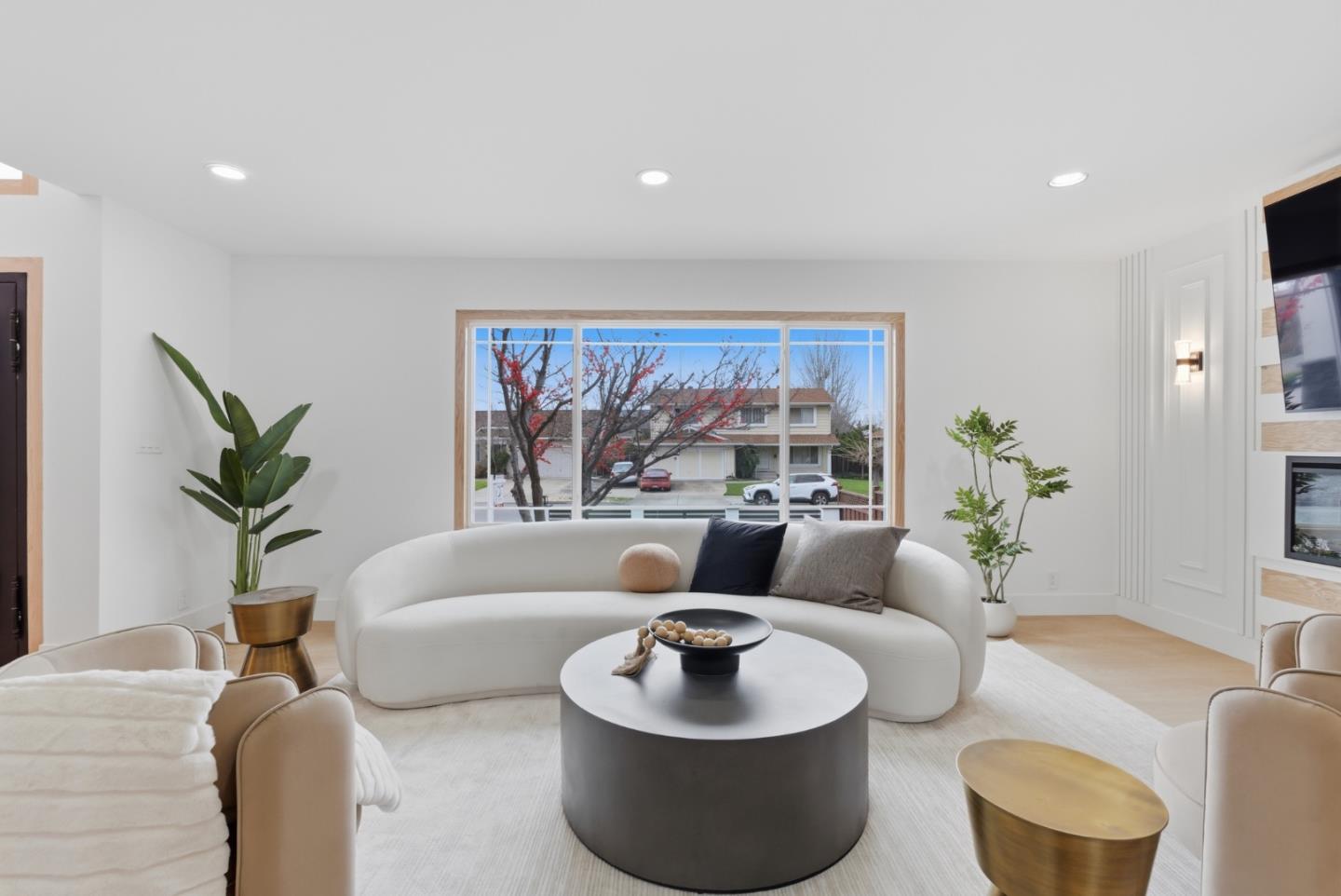 Detail Gallery Image 21 of 60 For 1174 San Moritz Dr, San Jose,  CA 95132 - 4 Beds | 2/1 Baths