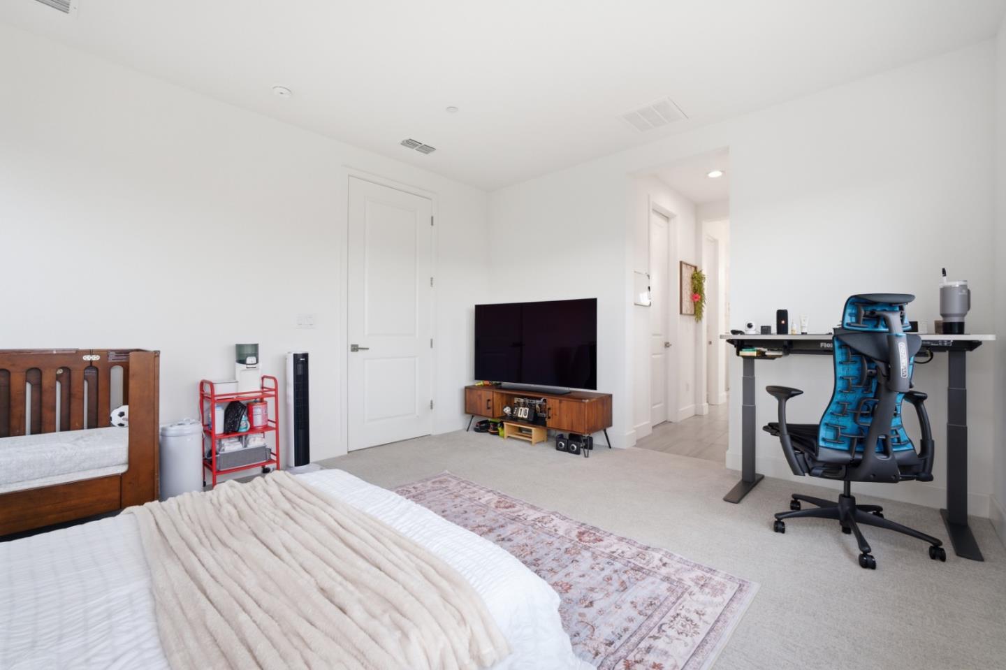 Detail Gallery Image 16 of 29 For 1122 S Morning Glory Dr, Tracy,  CA 95391 - 4 Beds | 3 Baths