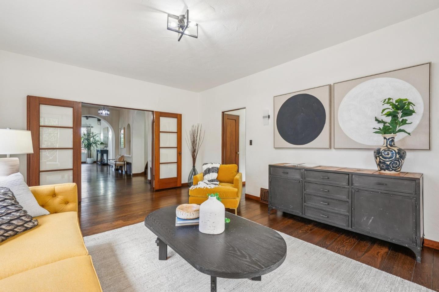 Detail Gallery Image 13 of 49 For 1965 Cowper St, Palo Alto,  CA 94301 - 5 Beds | 3/1 Baths