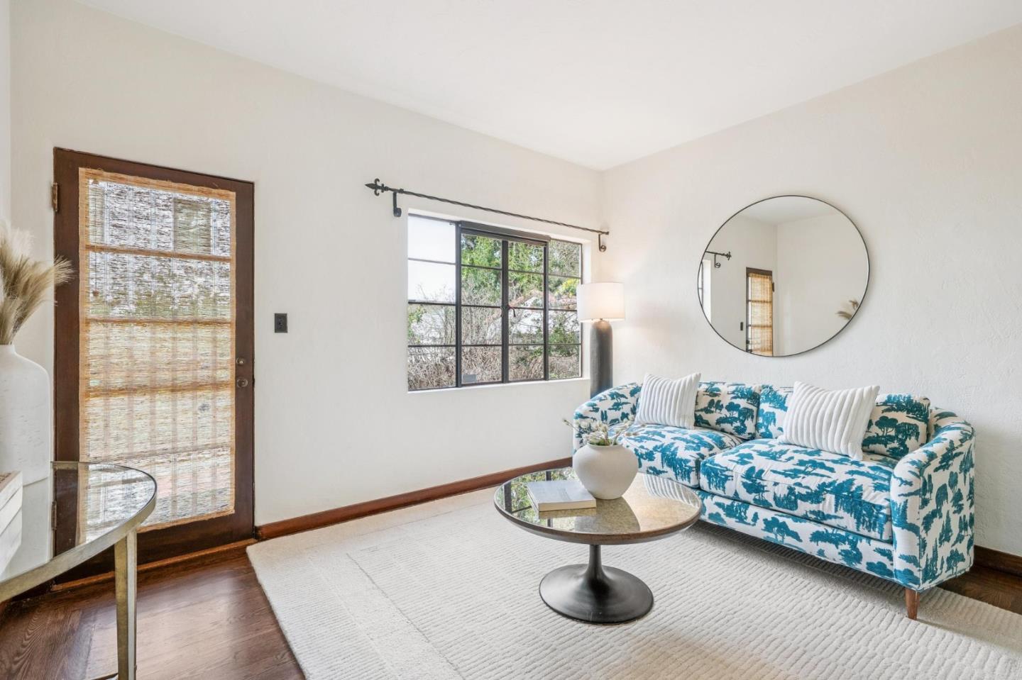 Detail Gallery Image 20 of 49 For 1965 Cowper St, Palo Alto,  CA 94301 - 5 Beds | 3/1 Baths