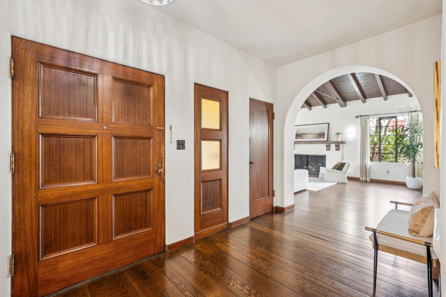 Detail Gallery Image 6 of 49 For 1965 Cowper St, Palo Alto,  CA 94301 - 5 Beds | 3/1 Baths