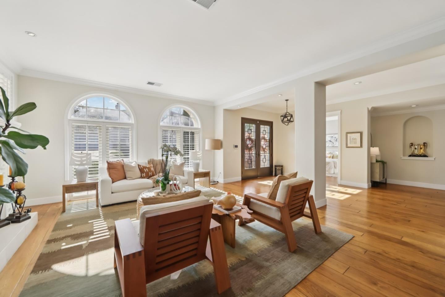 Detail Gallery Image 10 of 126 For 5106 Eastbourne Dr, San Jose,  CA 95138 - 5 Beds | 5/1 Baths