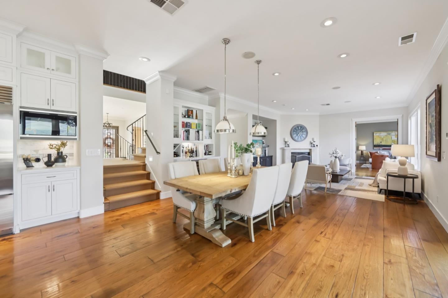 Detail Gallery Image 20 of 126 For 5106 Eastbourne Dr, San Jose,  CA 95138 - 5 Beds | 5/1 Baths