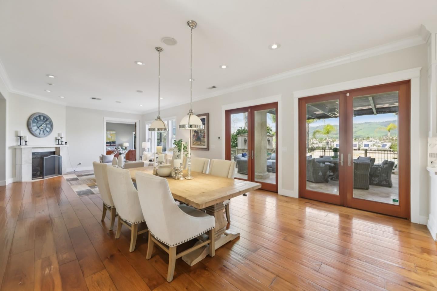 Detail Gallery Image 21 of 126 For 5106 Eastbourne Dr, San Jose,  CA 95138 - 5 Beds | 5/1 Baths