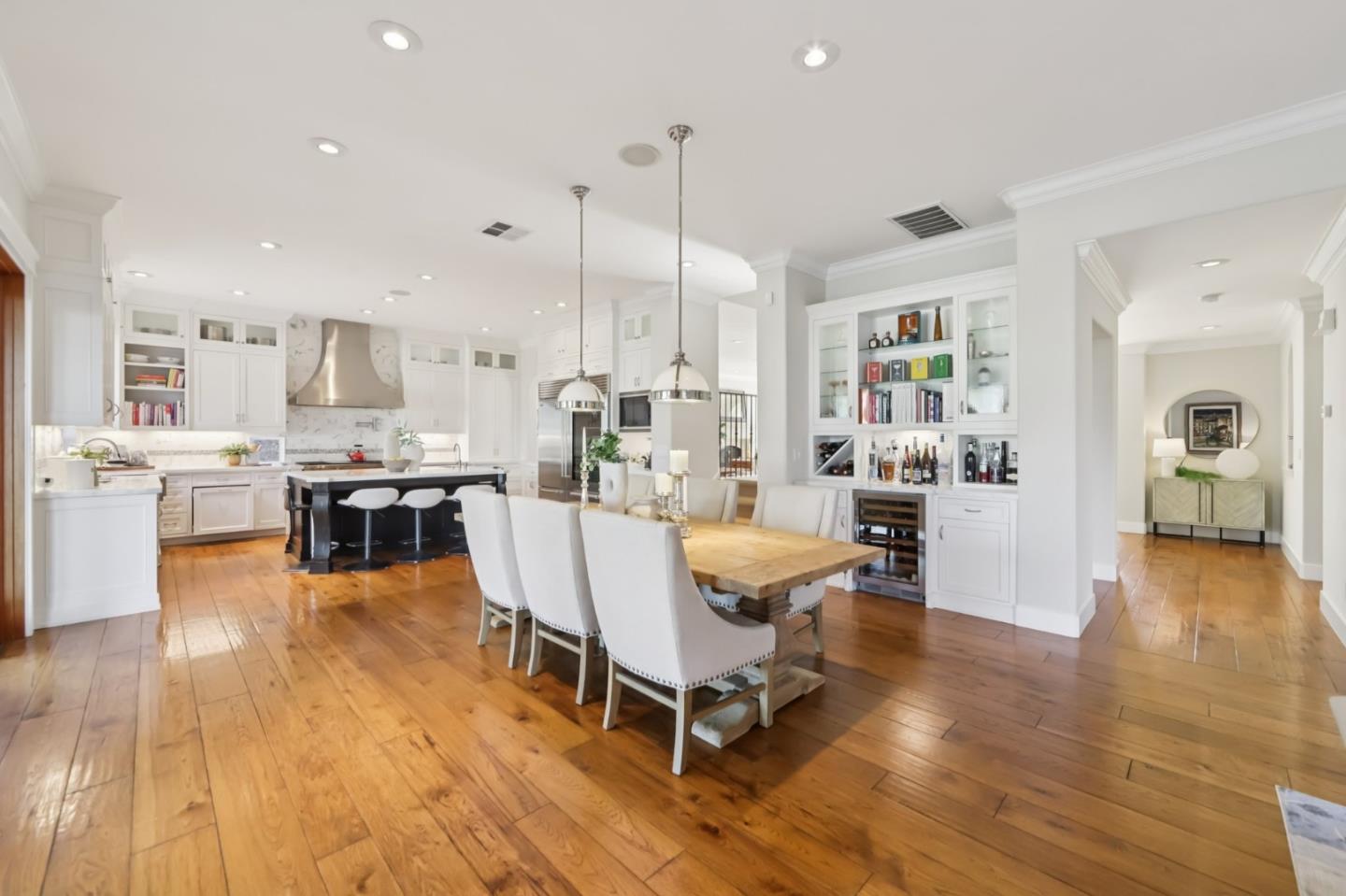 Detail Gallery Image 22 of 126 For 5106 Eastbourne Dr, San Jose,  CA 95138 - 5 Beds | 5/1 Baths