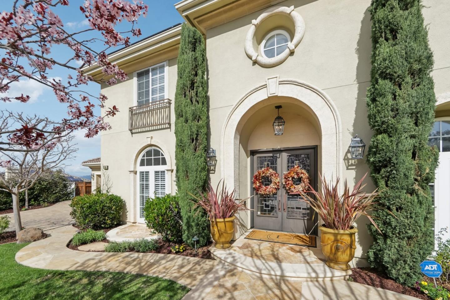 Detail Gallery Image 3 of 126 For 5106 Eastbourne Dr, San Jose,  CA 95138 - 5 Beds | 5/1 Baths