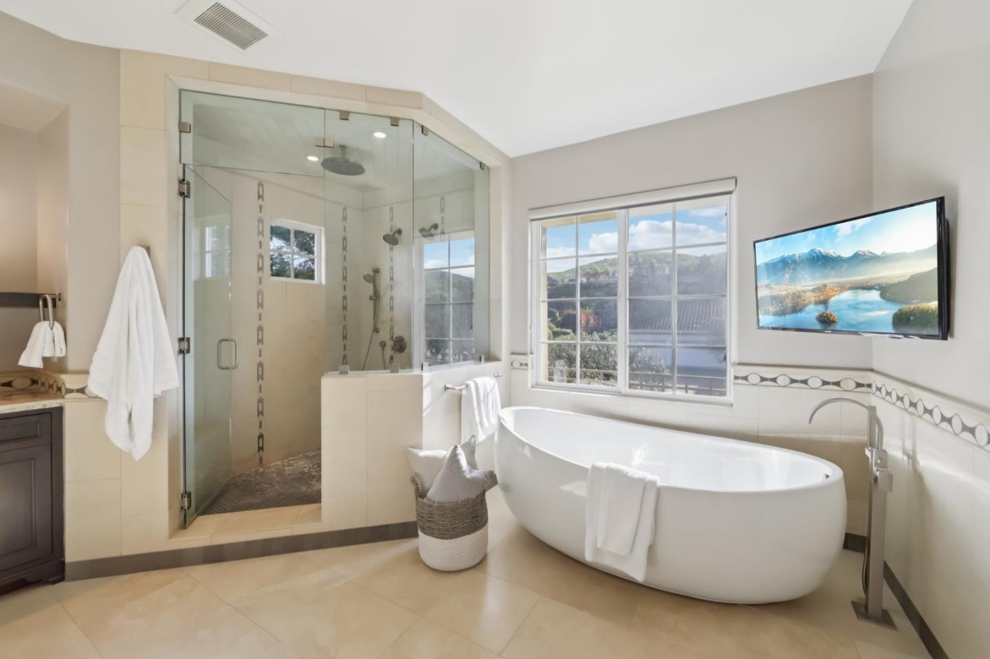 Detail Gallery Image 39 of 126 For 5106 Eastbourne Dr, San Jose,  CA 95138 - 5 Beds | 5/1 Baths