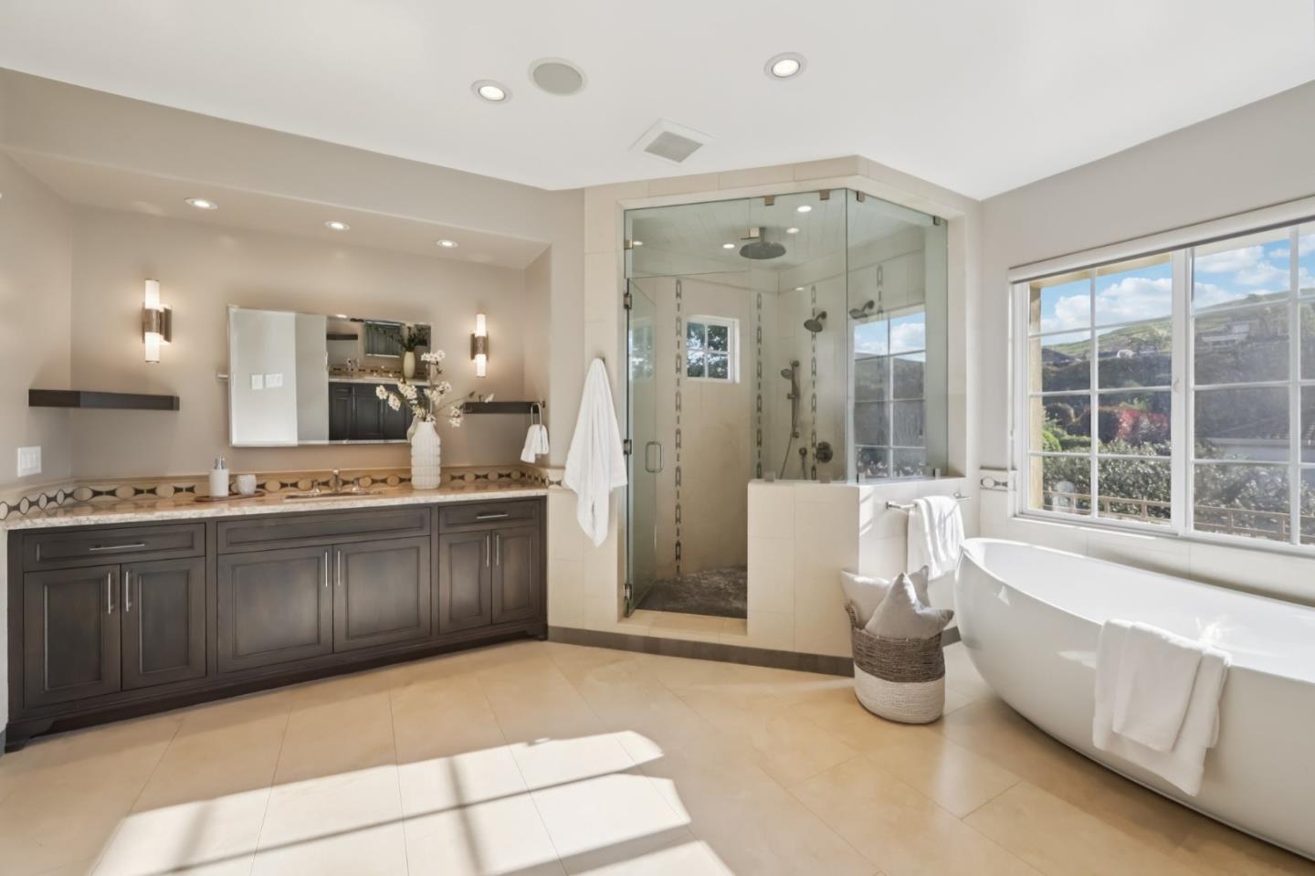 Detail Gallery Image 40 of 126 For 5106 Eastbourne Dr, San Jose,  CA 95138 - 5 Beds | 5/1 Baths