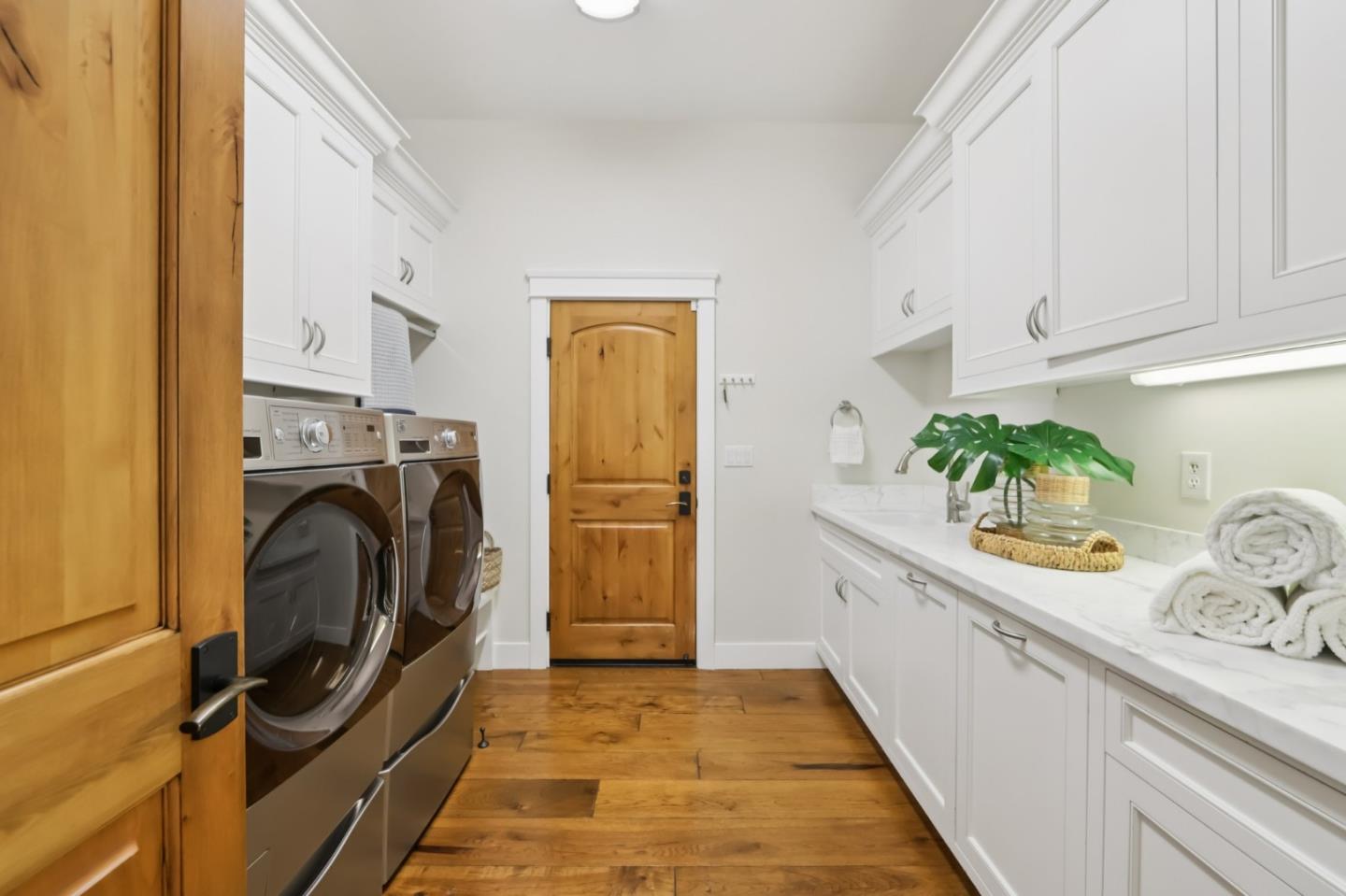 Detail Gallery Image 65 of 126 For 5106 Eastbourne Dr, San Jose,  CA 95138 - 5 Beds | 5/1 Baths