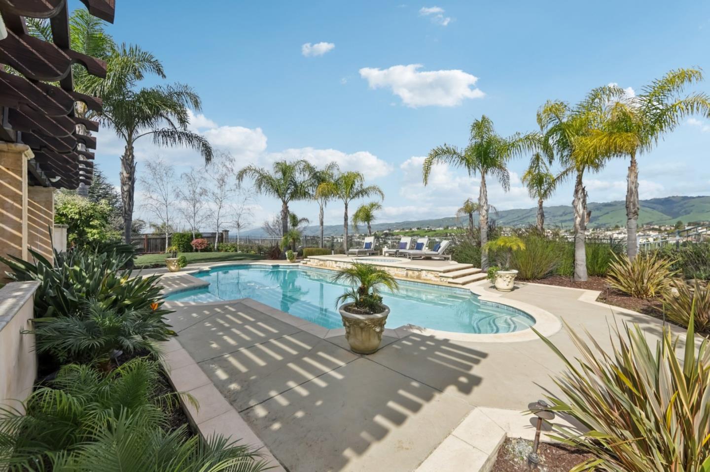 Detail Gallery Image 71 of 126 For 5106 Eastbourne Dr, San Jose,  CA 95138 - 5 Beds | 5/1 Baths