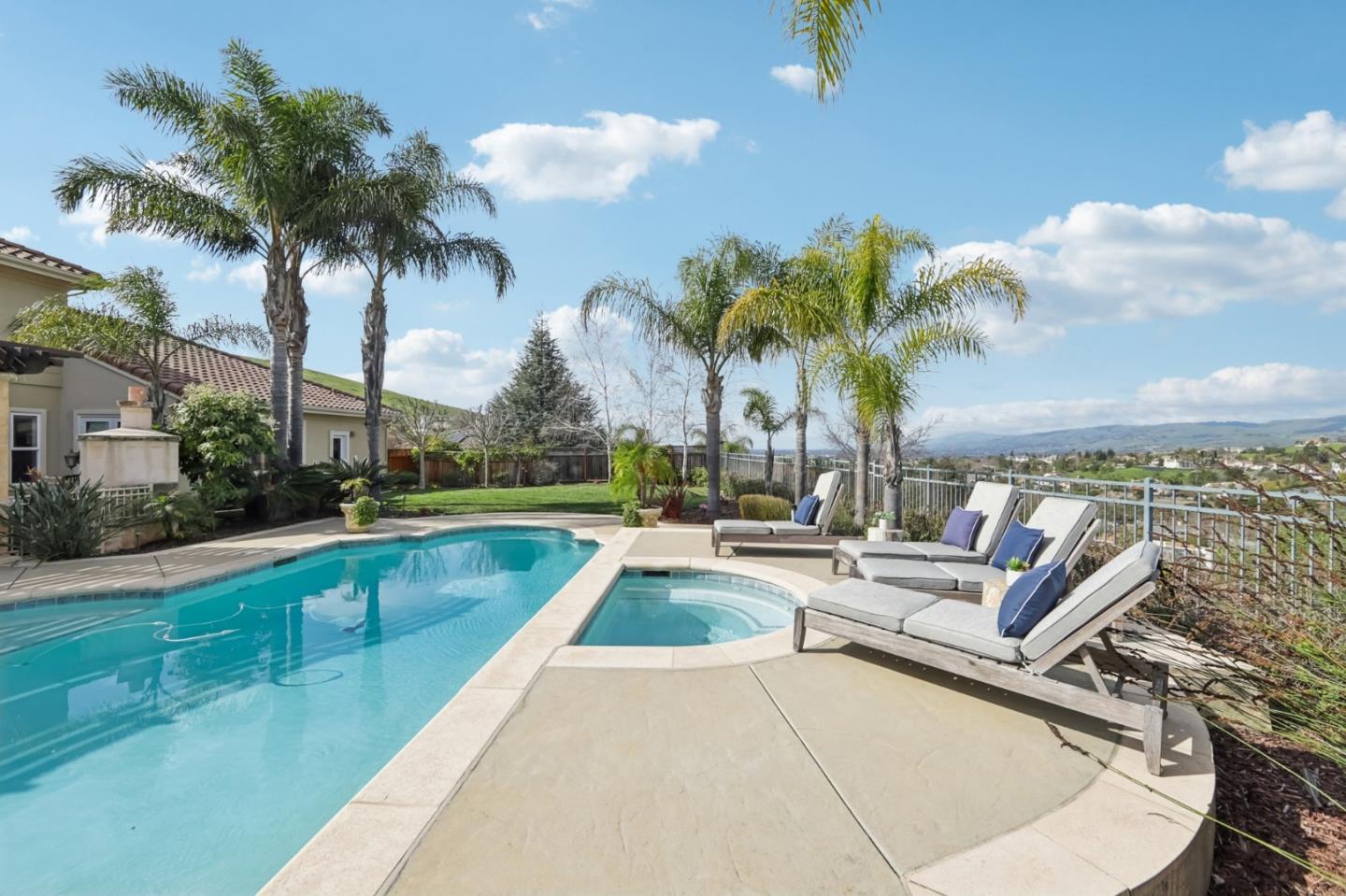 Detail Gallery Image 73 of 126 For 5106 Eastbourne Dr, San Jose,  CA 95138 - 5 Beds | 5/1 Baths