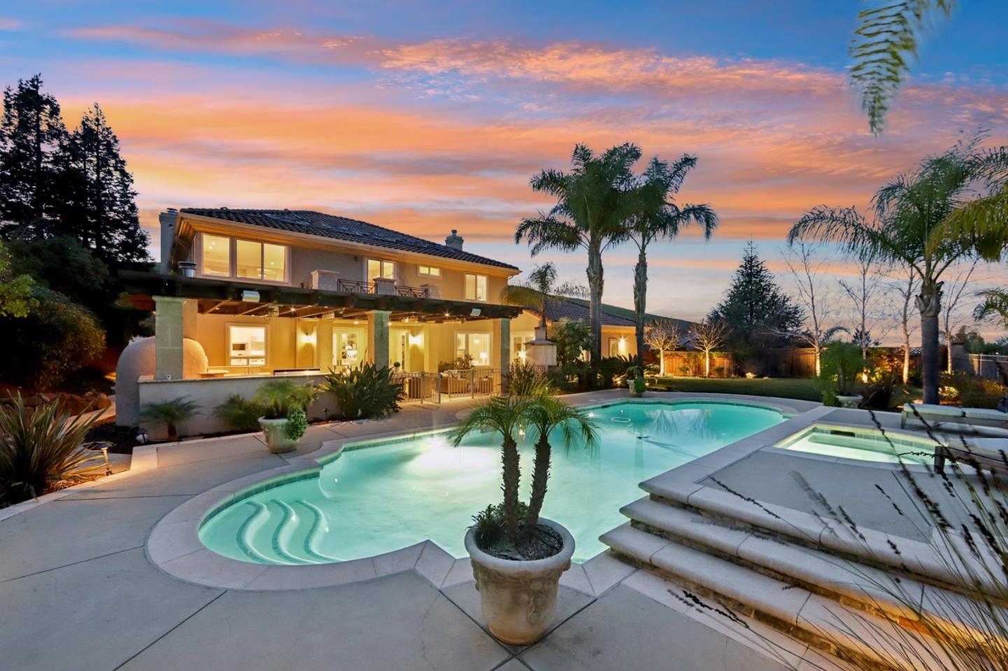 Detail Gallery Image 75 of 126 For 5106 Eastbourne Dr, San Jose,  CA 95138 - 5 Beds | 5/1 Baths