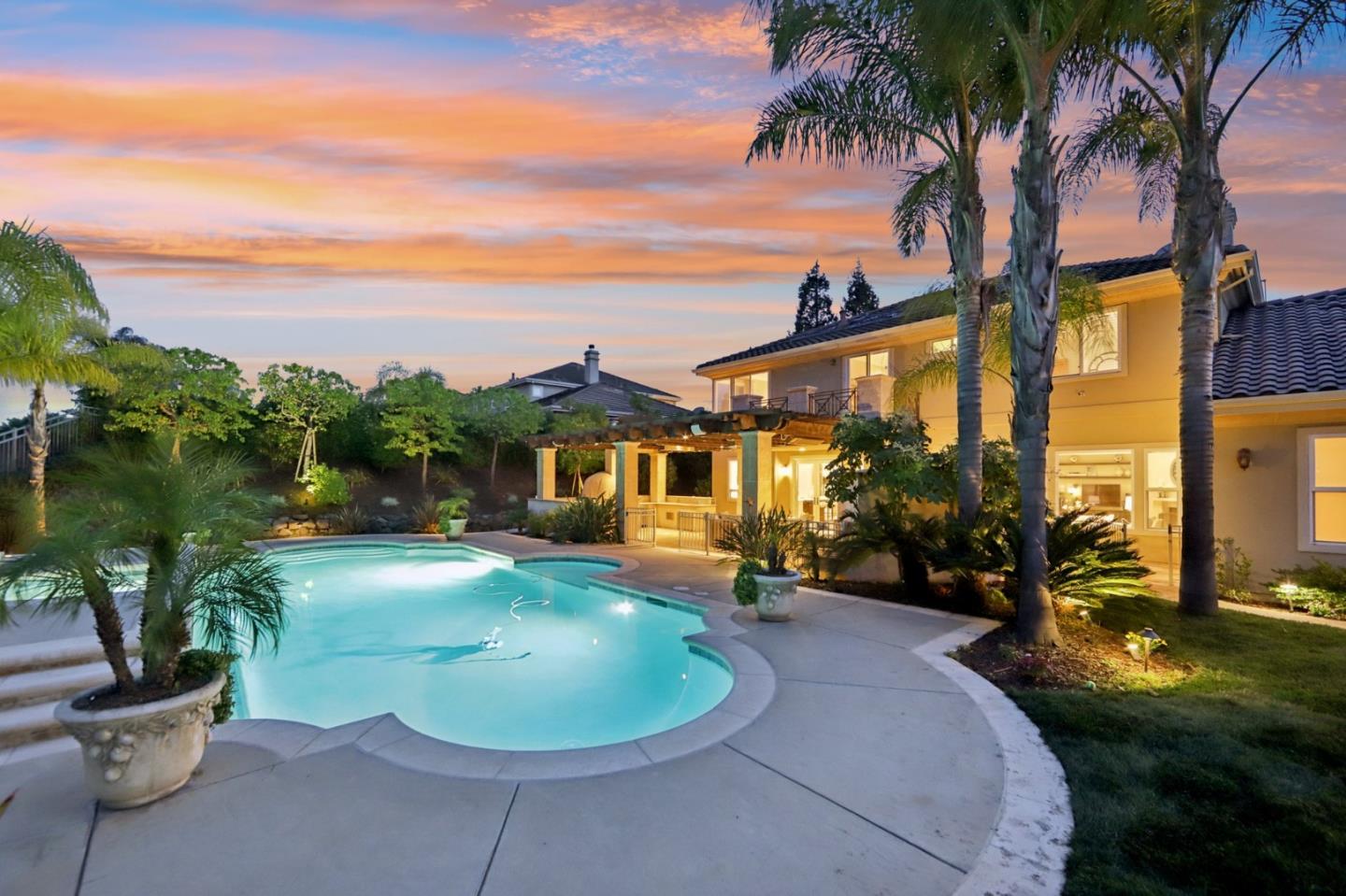 Detail Gallery Image 76 of 126 For 5106 Eastbourne Dr, San Jose,  CA 95138 - 5 Beds | 5/1 Baths