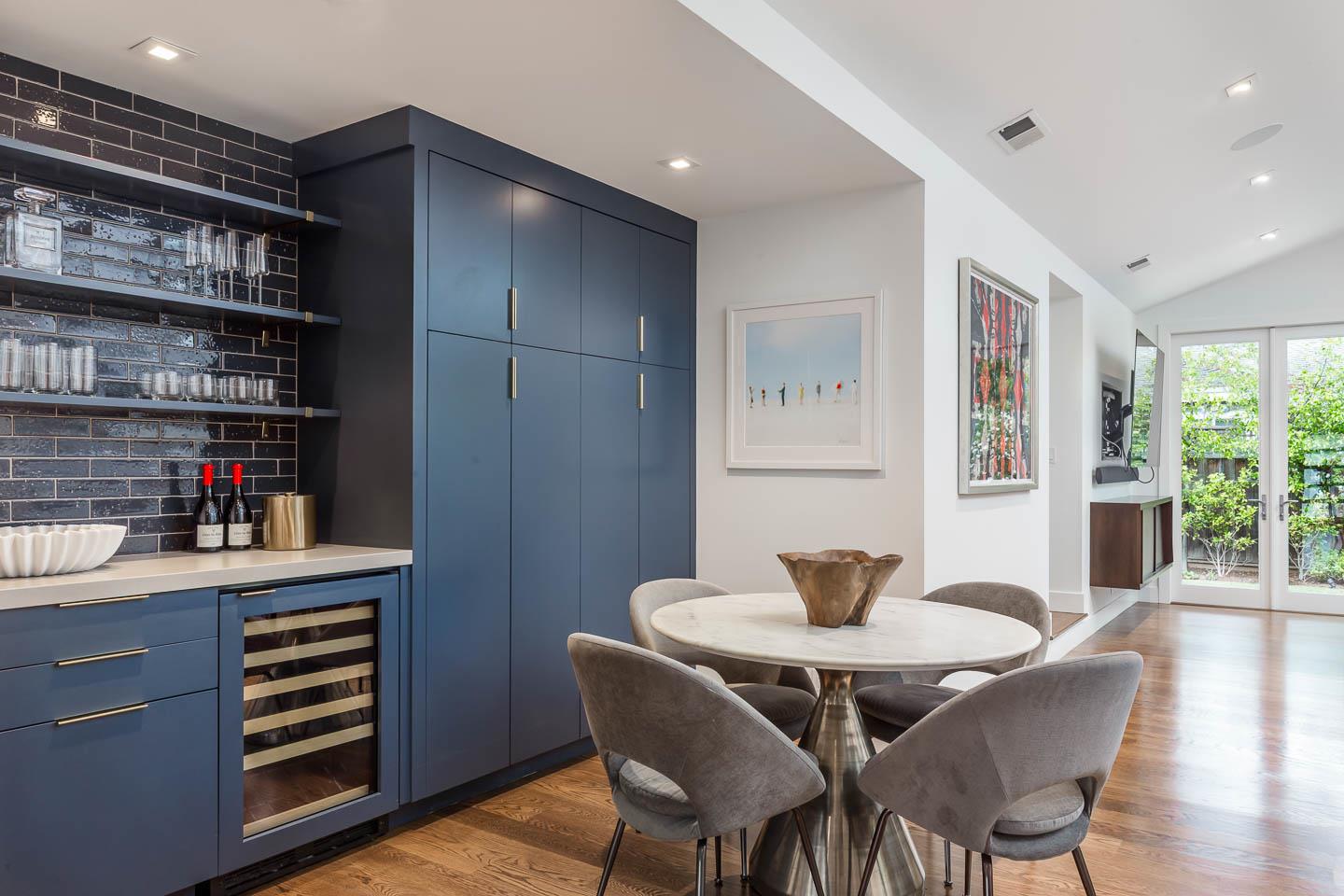 Detail Gallery Image 6 of 19 For 1031 Fife Ave, Palo Alto,  CA 94301 - 3 Beds | 2 Baths