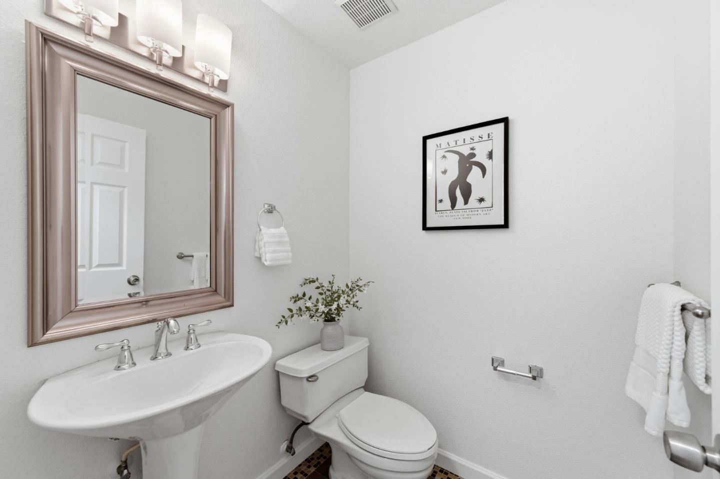 Photo #11: ML82036372 Listing: Photo #11