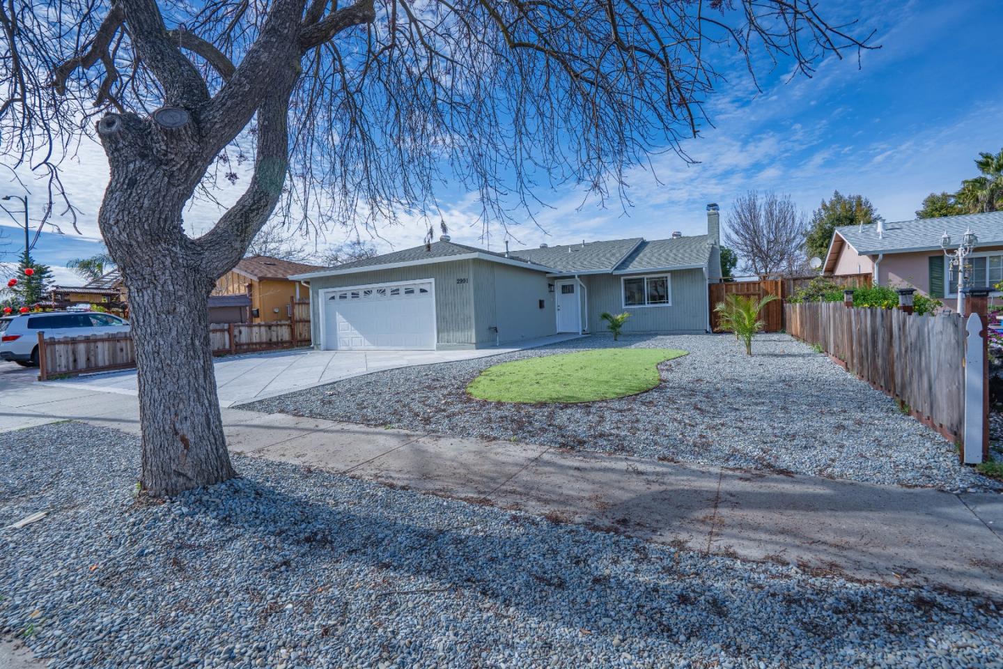 Detail Gallery Image 4 of 23 For 2991 Vanport Dr, San Jose,  CA 95122 - 4 Beds | 2 Baths