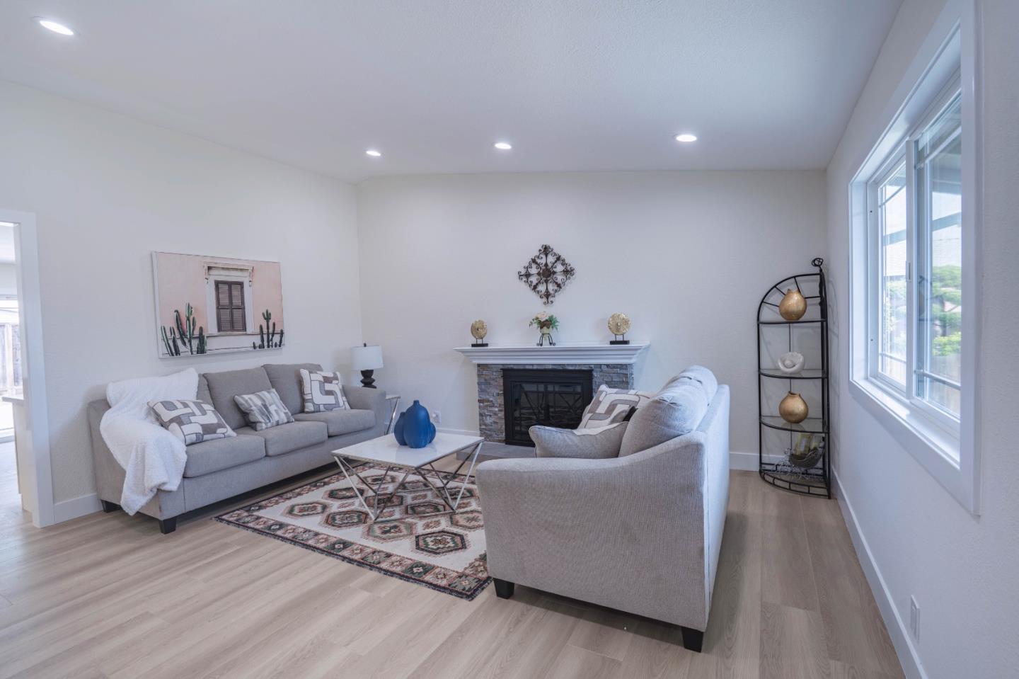 Detail Gallery Image 5 of 23 For 2991 Vanport Dr, San Jose,  CA 95122 - 4 Beds | 2 Baths