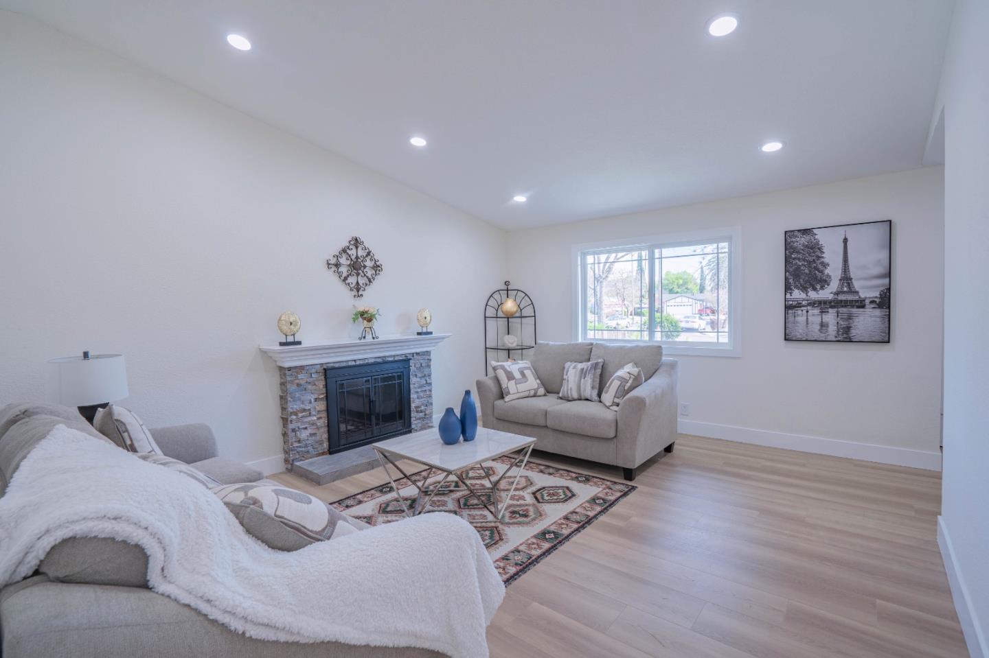 Detail Gallery Image 6 of 23 For 2991 Vanport Dr, San Jose,  CA 95122 - 4 Beds | 2 Baths