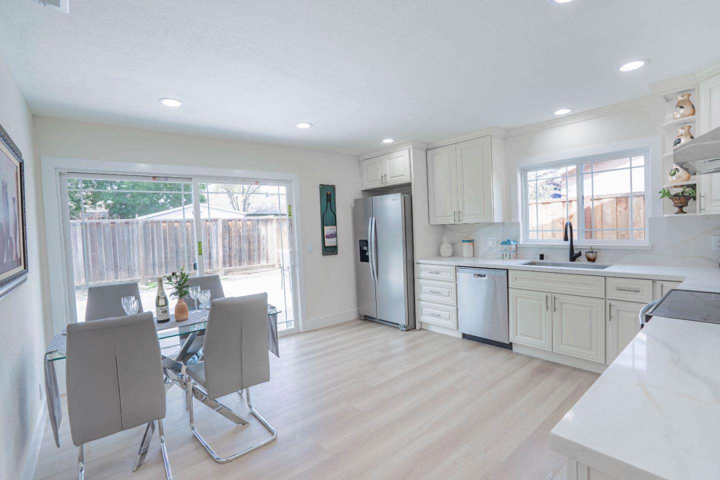 Detail Gallery Image 9 of 23 For 2991 Vanport Dr, San Jose,  CA 95122 - 4 Beds | 2 Baths