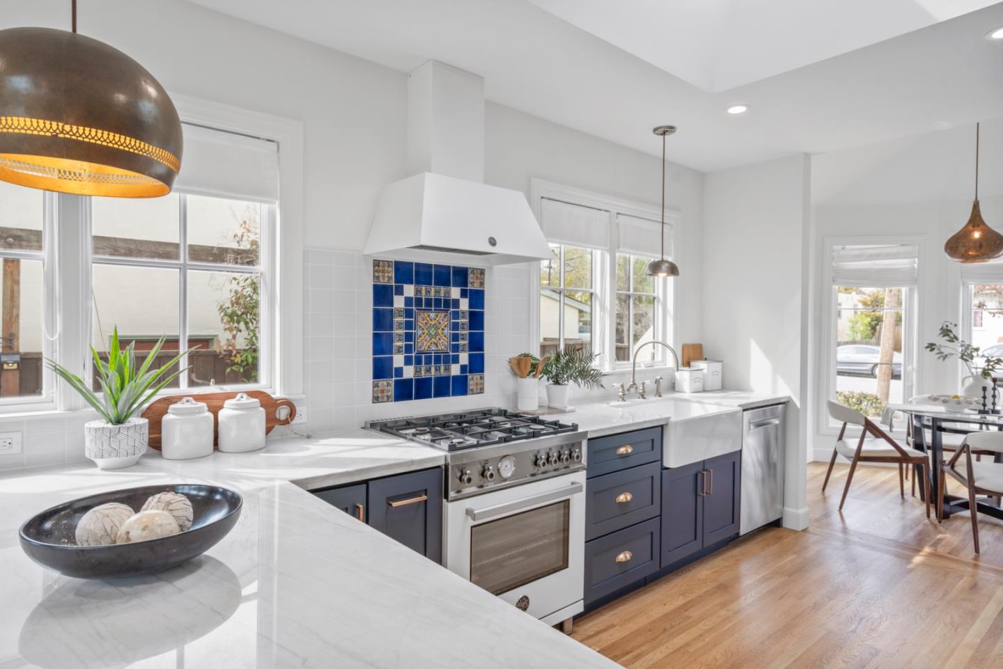 Detail Gallery Image 16 of 46 For 911 Vera Ave, Redwood City,  CA 94061 - 2 Beds | 1 Baths