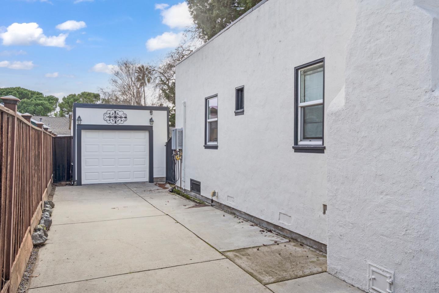 Detail Gallery Image 35 of 46 For 911 Vera Ave, Redwood City,  CA 94061 - 2 Beds | 1 Baths